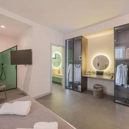Dbhousetaormina